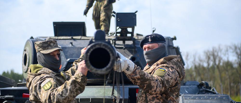 Am Bundeswehrstandort Klietz im Norden Sachsen-Anhalts werden ukrainische Soldaten befähigt, das Waffensystem zu nutzen und instand zu setzen.