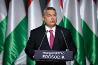 Ungarns Ministerpräsident Viktor Orban in der Puskás Arena in Budapest beim Spiel gegen Portugal Foto: dpa