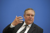 Ex-Verteidigungsminister Volker Rühe