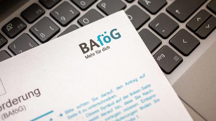 Bafög – mehr für dich: Damit werben Bund und Studentenwerk um Antragstellungen.