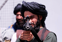 Die Taliban sind dank vieler Waffen, die die USA und andere zurückgelassen haben, besser ausgerüstet denn je. Foto: Reuters