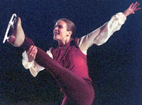 Katharina Witt bei der Eislauf-Gala "Worldstars on Ice" 1998 in der Arena Oberhausen. Foto: dpa