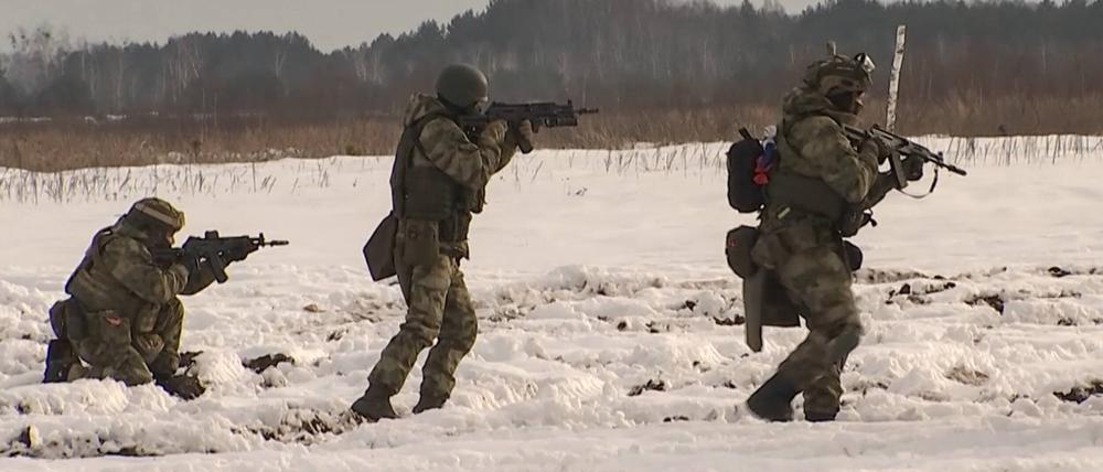 Gemeinsames Kampftraining von russischen und belarussischen Soldaten auf einem Truppenübungsplatz (Symbolbild)