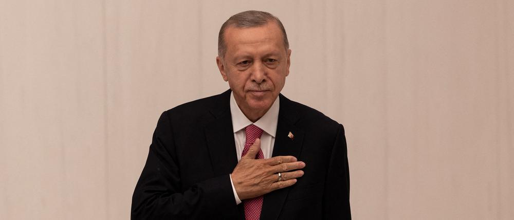 Recep Tayyip Erdoğan ist für eine dritte Amtszeit vereidigt worden. 