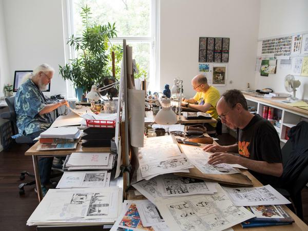 Handarbeit. Die Mosaik-Comics entstehen in diesem Studio in Berlin-Westend. 