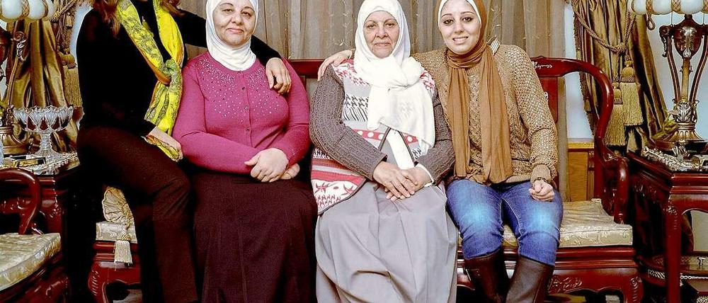 Anthea Schaap aus Berlin hatte sich in Amman das Thema "Mütter und Töchter" gesetzt. Sie empfingen die studierte Islamwissenschaftlerin in den Empfangssalons ihrer Wohnungen. 