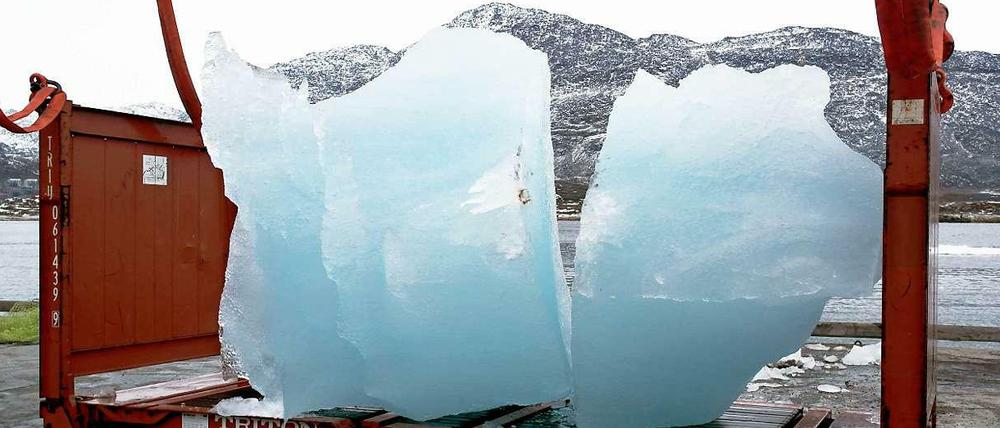 Das Eis brechen: Im Fall solcher Größenordnung wahrlich keine Kleinigkeit. Eliassons Eisblöcke auf dem Weg nach Kopenhagen