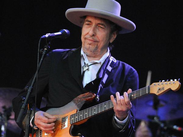 Ist nicht nach Stockholm gekommen: Bob Dylan wird der Nobelpreis in Abwesenheit verliehen - viele empfinden sein Fernbleiben als Unhöflichkeit.