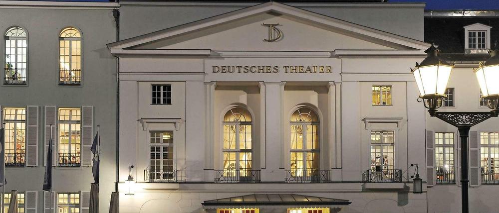 Frontalansicht des Deutschen Theaters