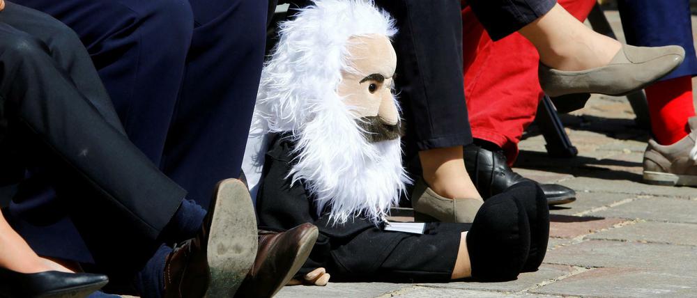 Eine Karl-Marx-Puppe in Trier