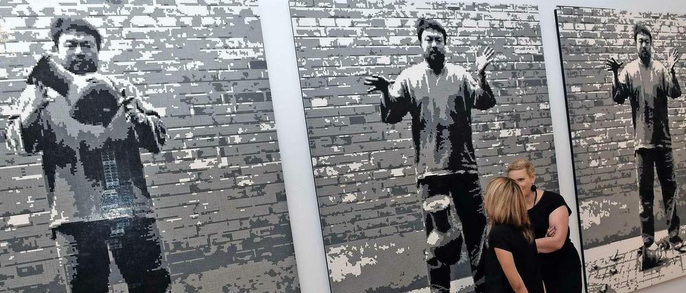 "Dropping a Han Dynasty Urn" lautet dieses Stück des Künstlers Ai Weiwei. Das aus Legosteinen hergestellte Kunstwerk ist in Melbourne zu sehen.