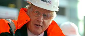 Boris Johnson beim Besuch der Talbot-Gateway-Baustelle, einem gewaltigen urbanen Umgestaltungsprojekt im Zentrum von Blackpool.