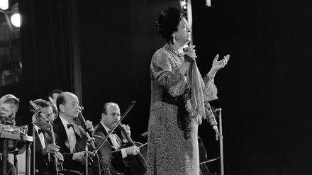 Die ägyptische Sängerin Oum Kalthoum 1967 in Paris.