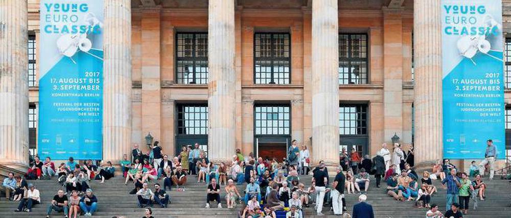 Die musikalische JUgend der Welt trifft sich jeden Soomer zum Young Euro CLassic Festival im Konzerthaus am Gendarmenmarkt.