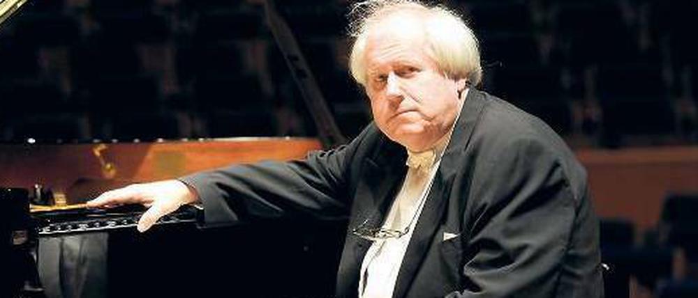 Grigory Sokolov, 65, wird als größter lebender Pianist gefeiert. Zum Glück tangiert ihn das nicht.