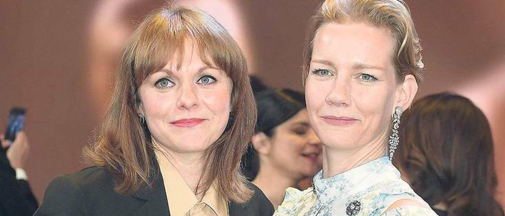 „Toni Erdmann“-Award. Regisseurin Maren Ade und Schauspielerin Sandra Hüller mit dem Deutschen Filmpreis. 