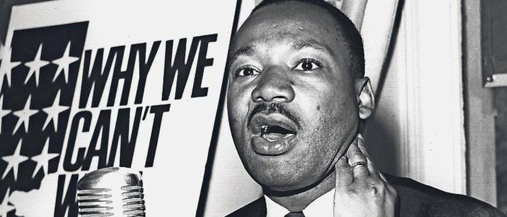 Martin Luther King Jr. 1964 bei einer Pressekonferenz in New York.