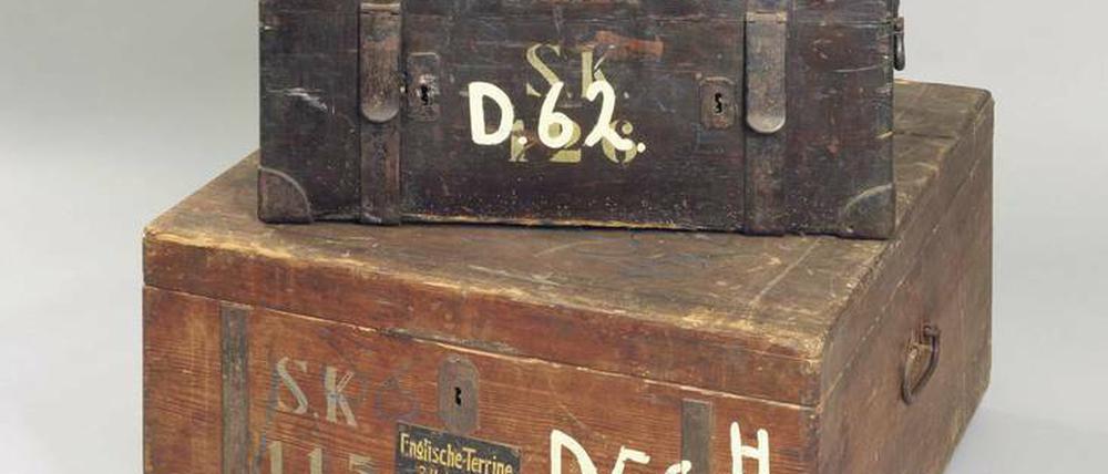 Der Kaiser dankt ab. Mit solchen Kisten ging Wilhelm II. ins niederländische Exil. Sie werden im Humboldt-Forum im Schloss zu sehen sein. 