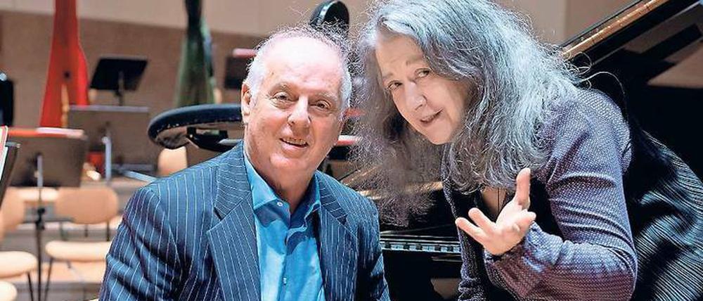 Martha Argerich und Daniel Barenboim bei einer Probe. 