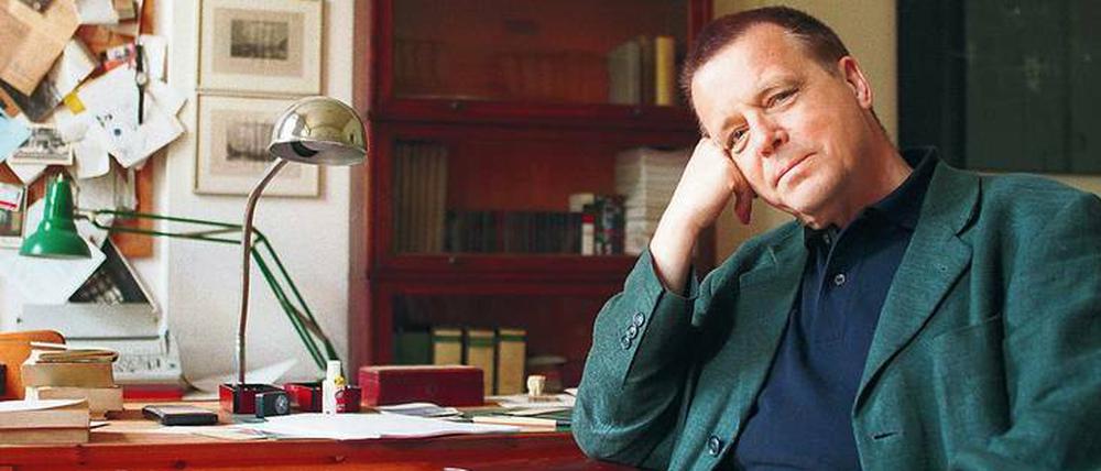Michael Rutschky 1997 in seiner Kreuzberger Wohnung. Der Essayist starb vor im März 2018.