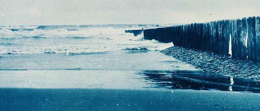 Freizeitspaß. Dieses Foto der Nordsee machte die Königin der Niederlande um 1907.