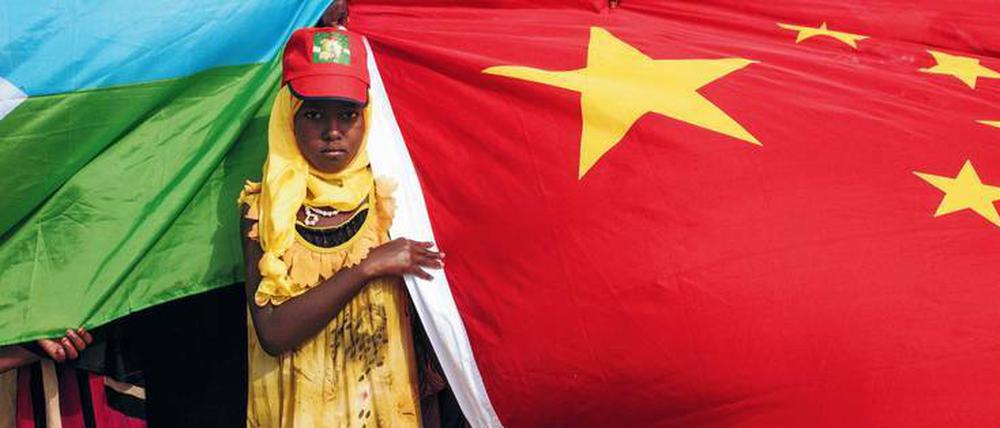 Chinas zweiter Kontinent. In Dschibuti weht die heimische Flagge und die vom Reich der Mitte.