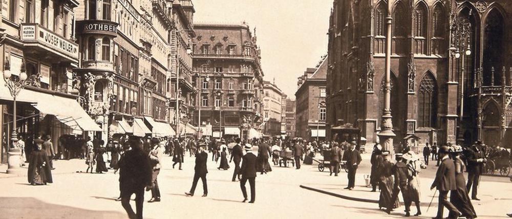 Gute, alte Zeit. Am Stephansplatz in Wien, 1914.