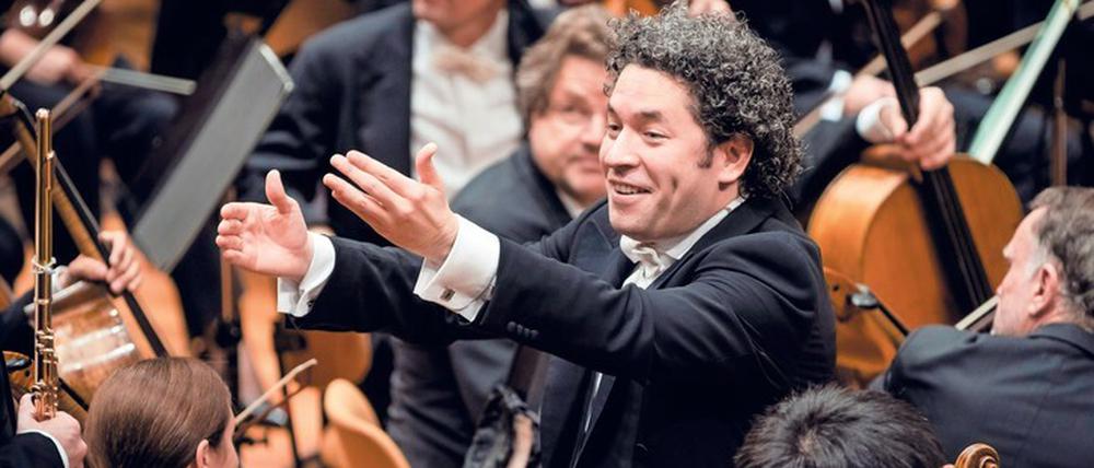Der 32-jährige Gustavo Dudamel dirigiert 2013 Richard Strauss’ symphonische Dichtung „Till Eulenspiegel“.