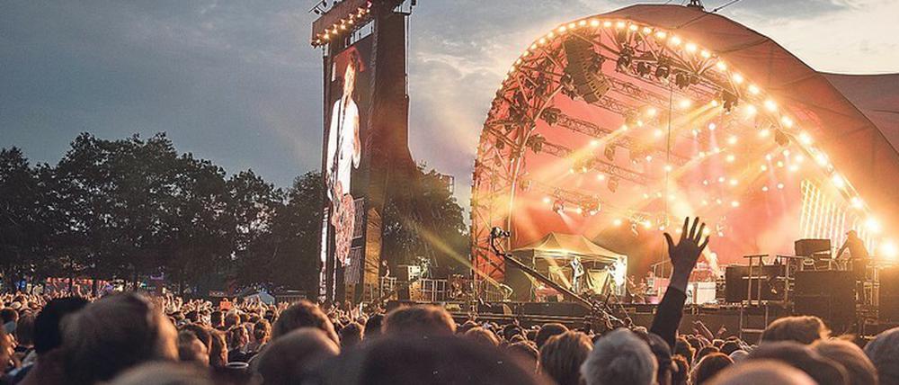 Die Orange Stage ist die Hauptbühne des Roskilde Festivals. Rund 60 000 Fans finden vor ihr Platz.