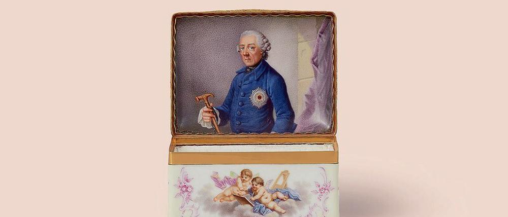 Tabakdose. Porträt von Friedrich II. um 1770, KPM zugeschrieben.