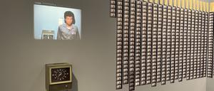 8627 Fotos: One Year Performance 1980–1981 (Time Clock Piece) von Tehching Hsieh.