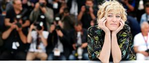 Die Schauspielerin Valeria Bruni Tedeschi bei der Vorstellung des Wettbewerbsfilms "Ma Loute" am Freitag in Cannes. 