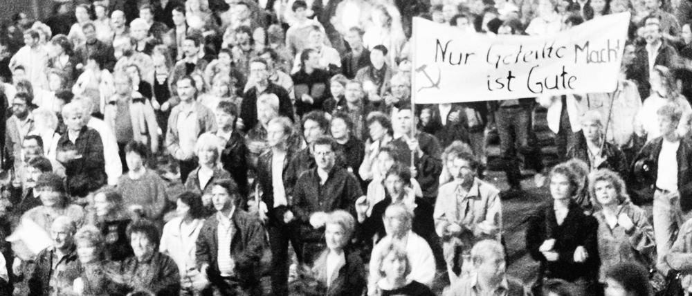 Wir sind das Volk. Montagsdemonstration am 23.10.1989 in Leipzig. 