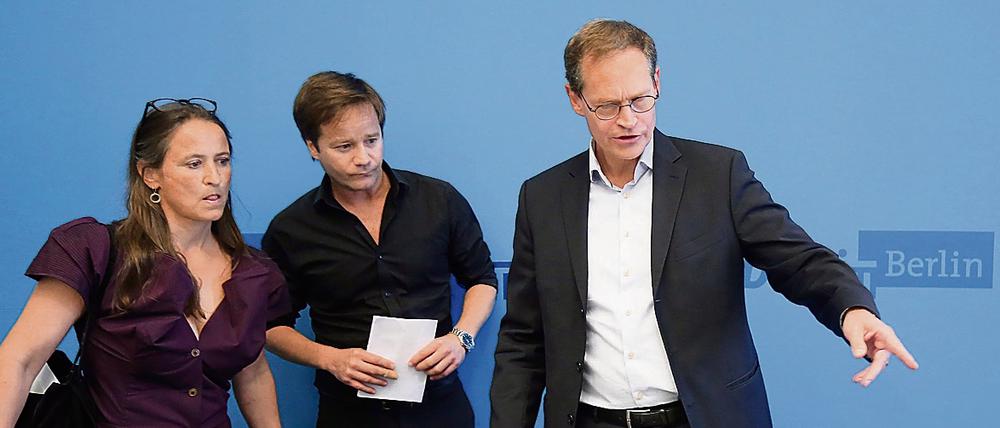 Sasha Waltz und Johannes Öhmann am vergangenen Mittwoch mit Berlins Regierender Bürgermeister Michael Müller, der die künftigen Intendanten des Staatsballetts vorstellte. 