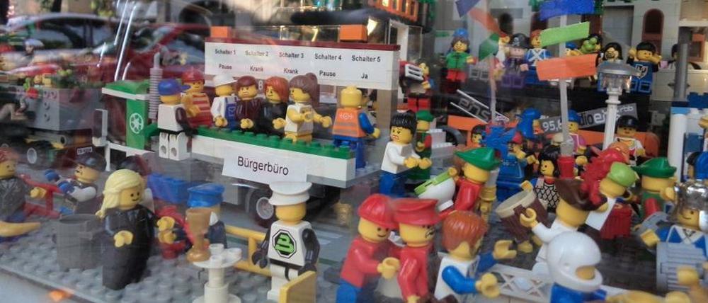 Der Karneval der Kulturen als Fantasie aus Legosteinen.