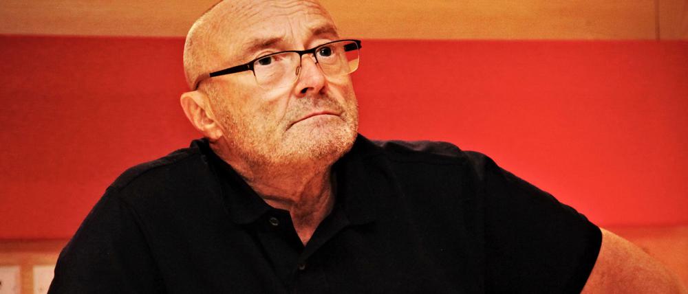 Der Musiker Phil Collins im Studio.