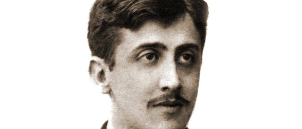 Der französische Schriftsteller Marcel Proust im Alter von ca. 35 Jahren.  