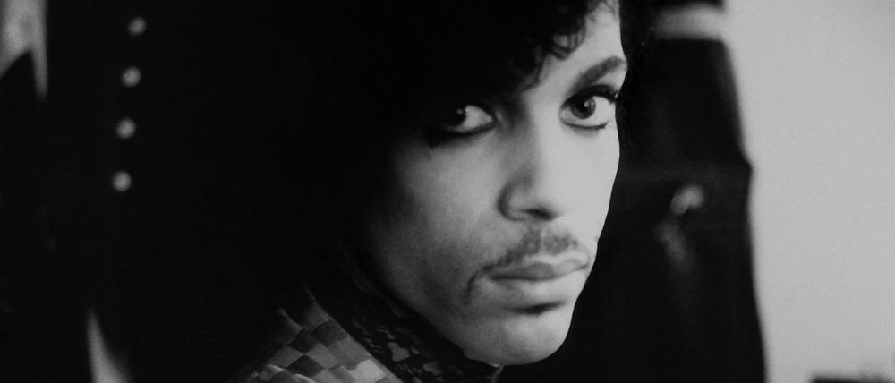 Erinnerung. Posthum erscheint „Piano &amp; A Microphone 1983“ von Prince.