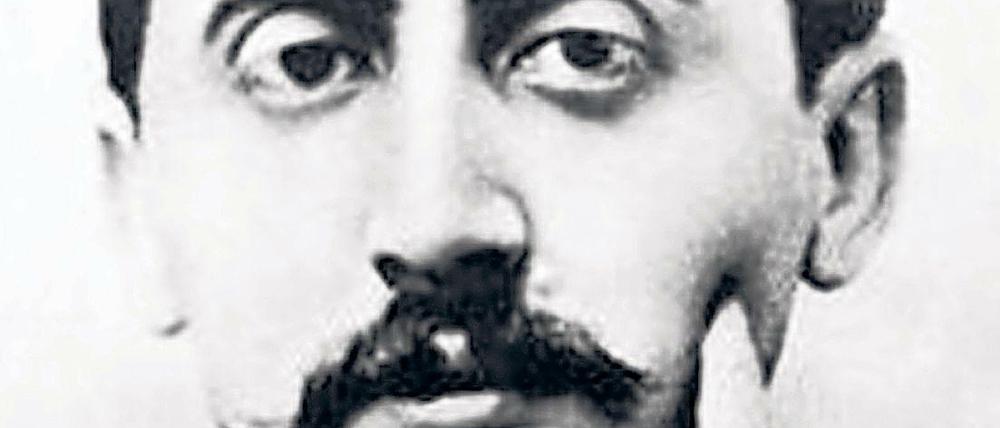 Trauer um die Toten. Marcel Proust beobachtete den Krieg in den Zeitungen.