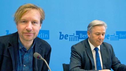 Ohne Einstecktuch. Tim Renner, 49, bei seiner Vorstellung als neuer Berliner Kulturstaatssekretär mit dem Regierenden Bürgermeister Klaus Wowereit im Februar 2014.