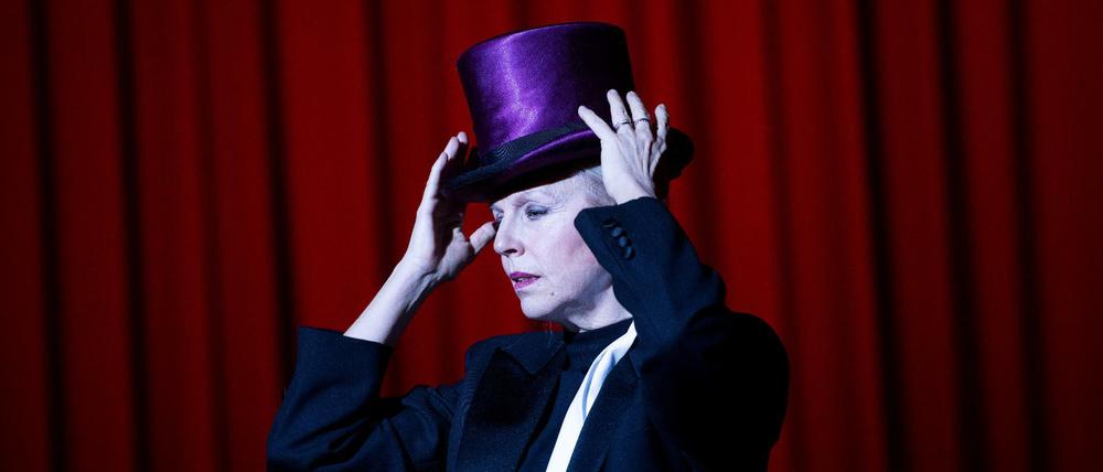 Die Sängerin Anne Sofie von Otter beim Liederabend "Ich wollt', ich wär' ein Huhn", an der Komischen Oper Berlin im März 2020.