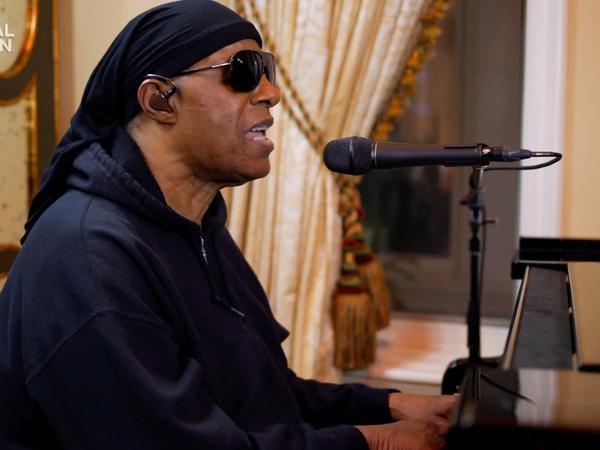 Stevie Wonder singt beim "Global Citizen Together At Home"-Konzert