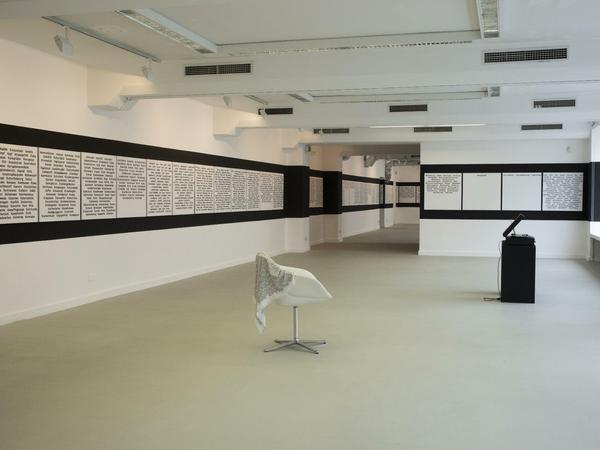 Innenansicht von Käthe Kruses Ausstellung „Ich sehe“ in der Galerie Nord in Moabit.