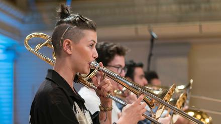 Musikerinnen und Musiker der Nationalen Jugendphilharmonie der Türkei