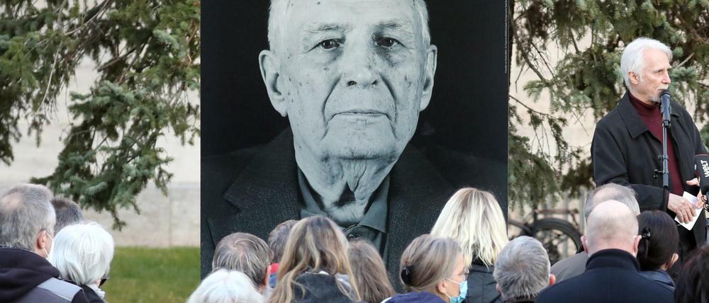 Weimarer Gedenkstunde für den Buchenwald-Überlebenden Boris Romantschenko, der bei einem Bombenangriff in Charkiw getötet wurde.