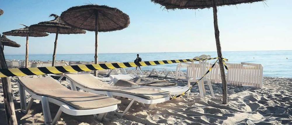 So sieht der Erfolg des IS aus: Leerer Strand in Tunesien nach dem Anschlag auf ein Hotel in Sousse. Foto: dpa