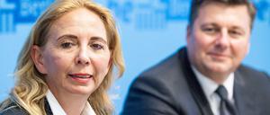 Innensenator Andreas Geisel (SPD) stellt die neue Polizeipräsidentin Barbara Slowik vor.