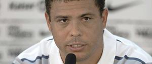 Ronaldo erklärt seinen Rücktritt vom aktiven Profi-Fußball.
