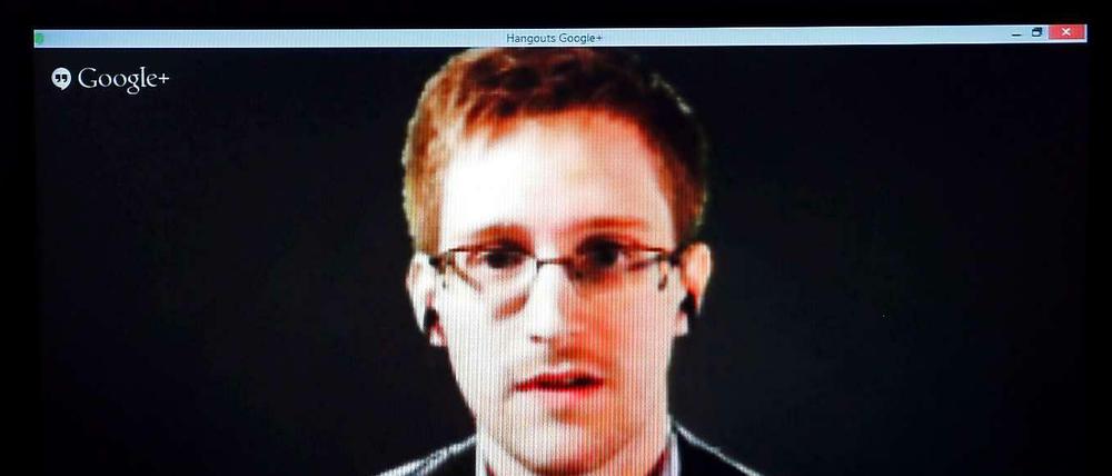 Die Bundesregierung empfiehlt dem NSA-Untersuchungsausschuss eine Befragung von Edward Snwoden per Video.