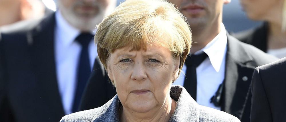 Angela Merkel bei ihrem Besuch in Heidenau am Mittwoch. 